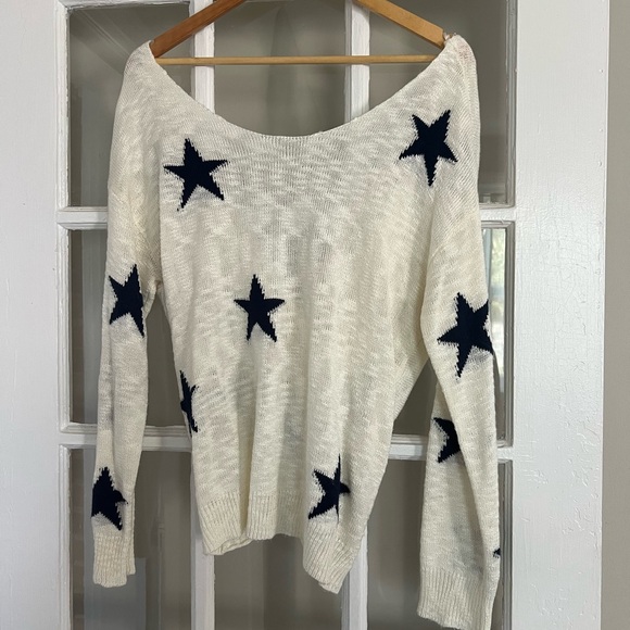 Cross Back Star Sweater - Picture 3 of 5